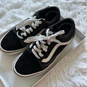 🩶🖤 Vans Old Skool women’s size 6.5 🖤🩶
